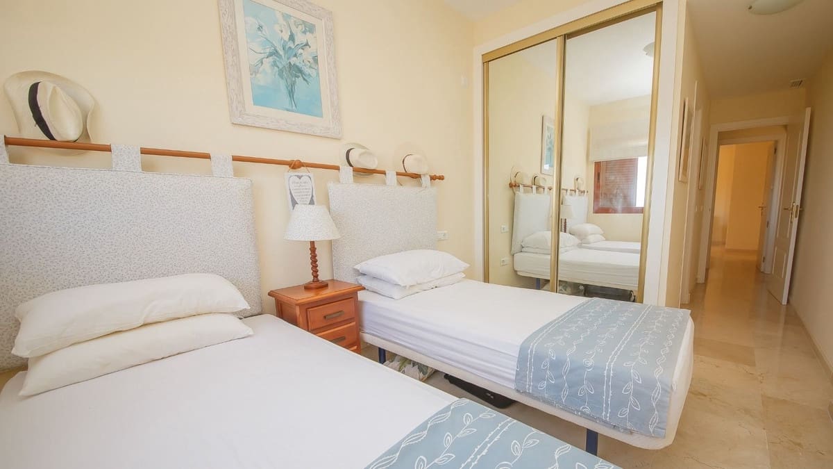 2 camera da letto Appartamento in vendita in La Duquesa / Puerto de la Duquesa con piscina garage - 279.000 € (Rif: 9872566)