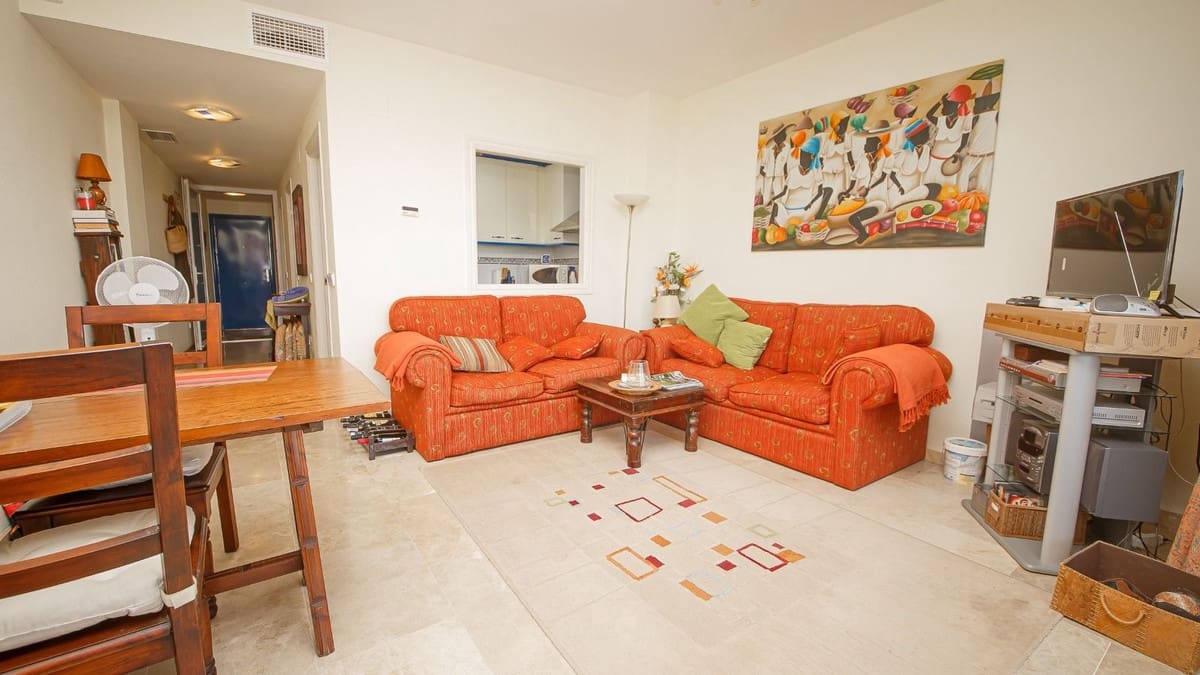 Apartamento de 1 habitación en La Duquesa / Puerto de la Duquesa en venta con piscina garaje - 180.000 € (Ref: 9874116)