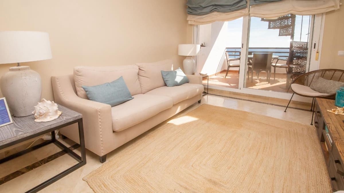 2 slaapkamer Appartement te koop in La Duquesa / Puerto de la Duquesa met zwembad garage - € 285.000 (Ref: 9890999)