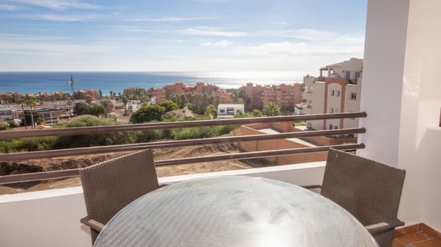2 quarto Apartamento para venda em La Duquesa / Puerto de la Duquesa, Manilva com piscina garagem - 285 000 € (Ref: 9890999)