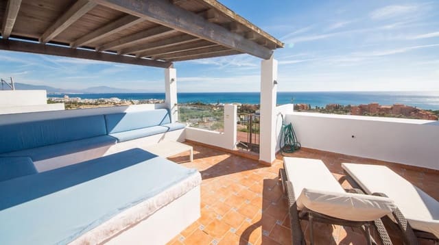 2 quarto Apartamento para venda em La Duquesa / Puerto de la Duquesa, Manilva com piscina garagem - 285 000 € (Ref: 9890999)