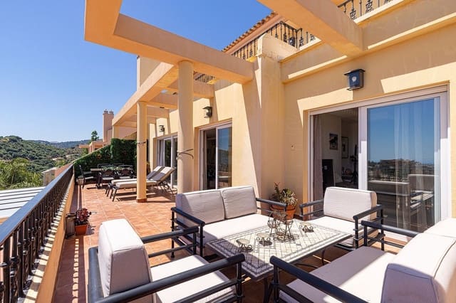 2 soveværelse Lejlighed til salg i Nueva Andalucia, Marbella med swimmingpool garage - € 895.000 (Ref: 9892870)