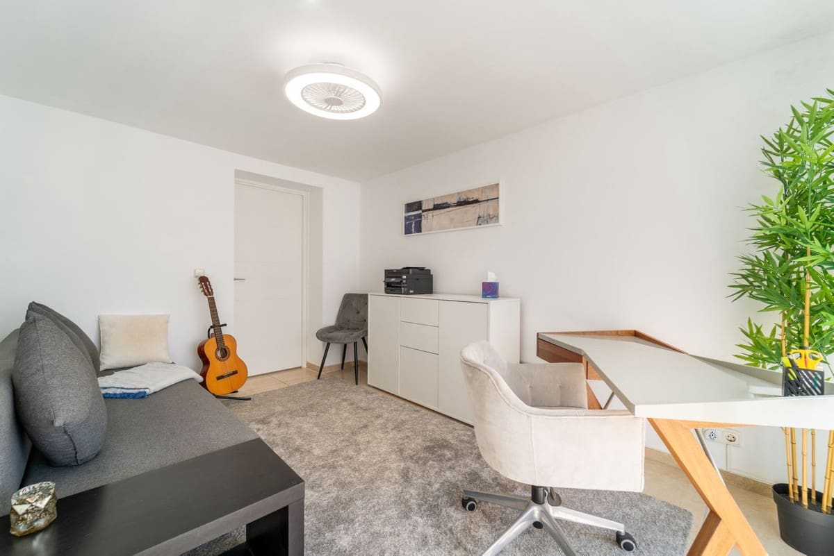 4 slaapkamer Villa te koop in Mijas Costa met zwembad garage - € 1.120.000 (Ref: 9892871)