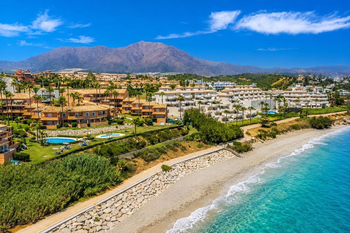3 soverom Leilighet til salgs i Estepona med svømmebasseng - € 539 000 (Ref: 9894966)