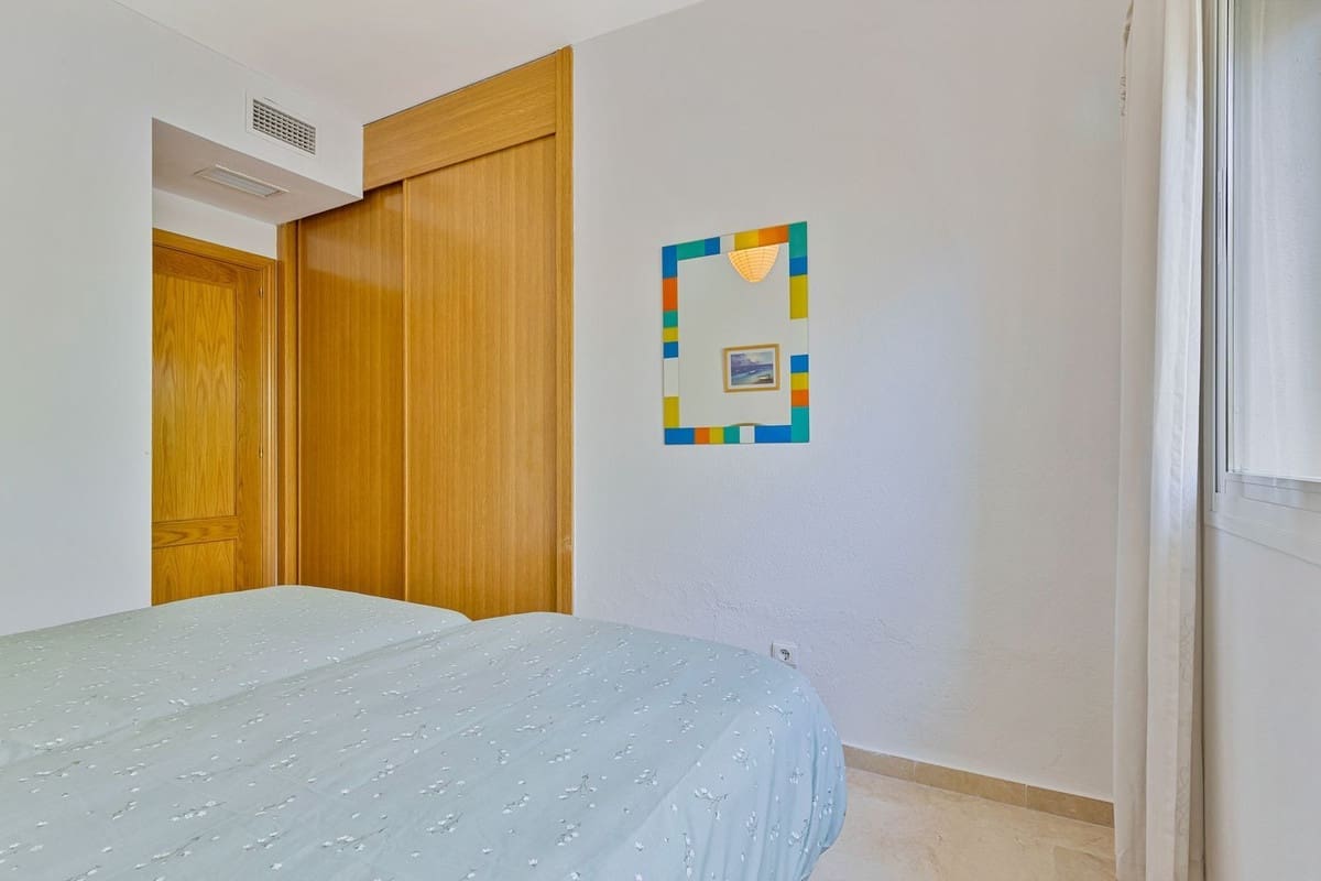 3 Zimmer Apartment zu verkaufen in Estepona mit Pool Garage - 460.000 € (Ref: 9902380)