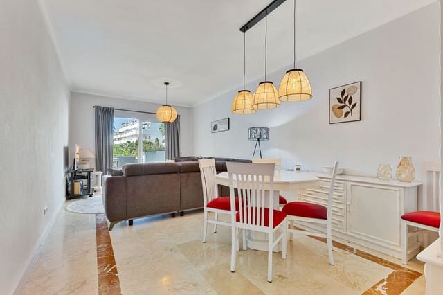 3 Zimmer Apartment zu verkaufen in Estepona mit Pool Garage - 460.000 € (Ref: 9902380)