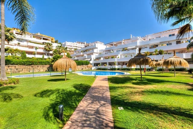 3 Zimmer Apartment zu verkaufen in Estepona mit Pool Garage - 460.000 € (Ref: 9902380)
