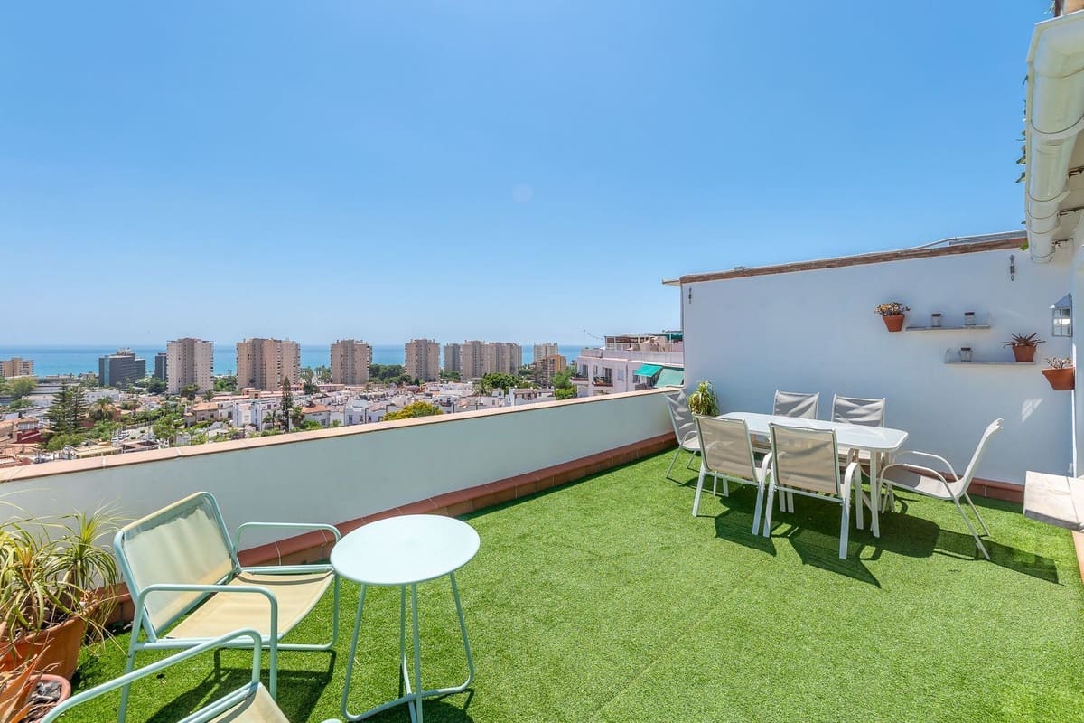 Apartamento de 2 habitaciones en Torremolinos en venta con piscina garaje - 500.000 € (Ref: 9902383)