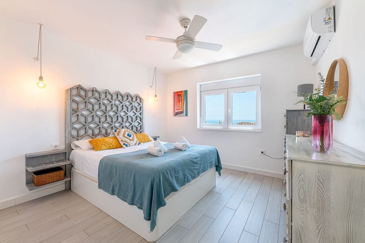 Apartamento de 2 habitaciones en Torremolinos en venta con piscina garaje - 500.000 € (Ref: 9902383)