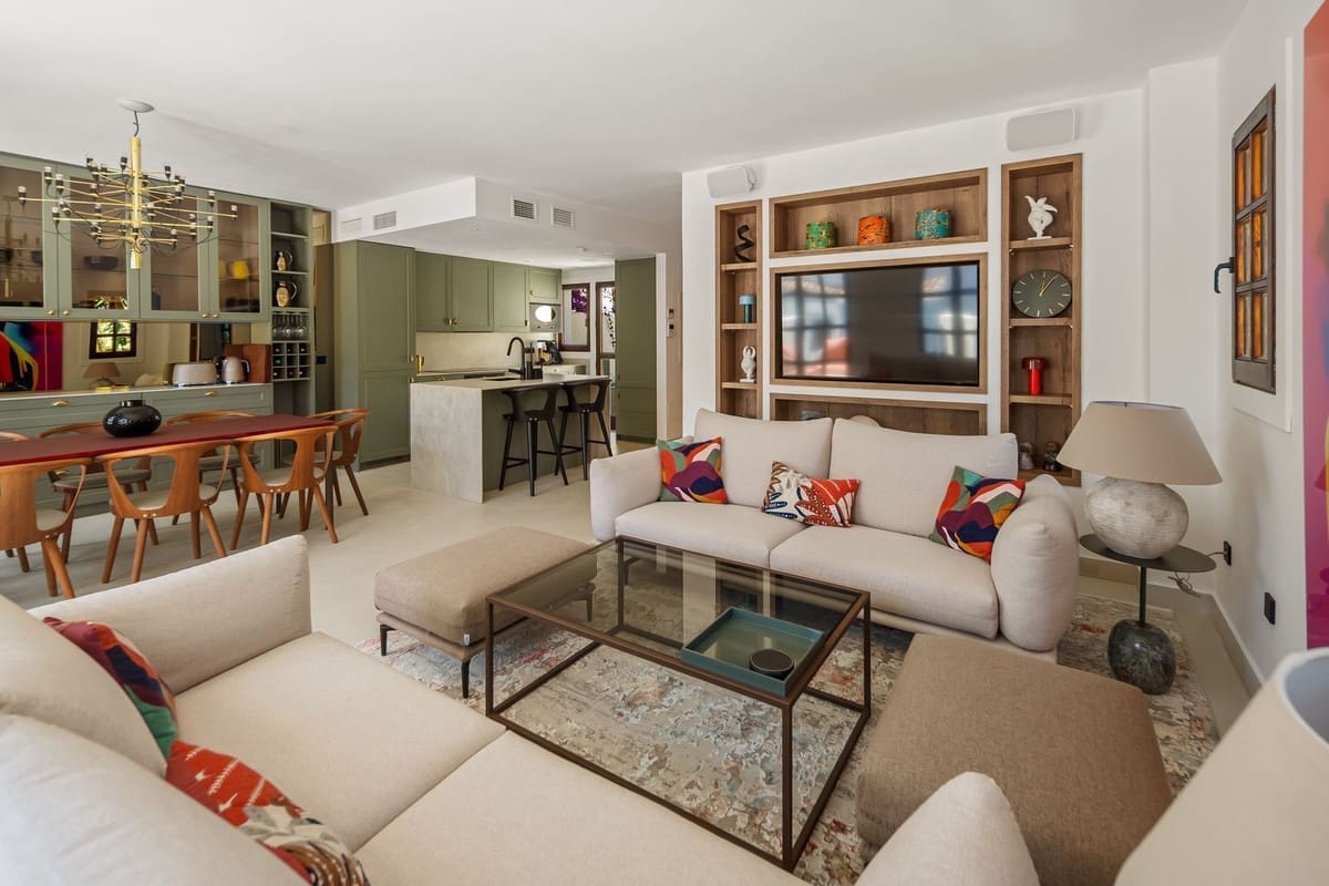 3 quarto Casa em Banda para venda em Golden Mile com piscina garagem - 2 215 000 € (Ref: 9905120)