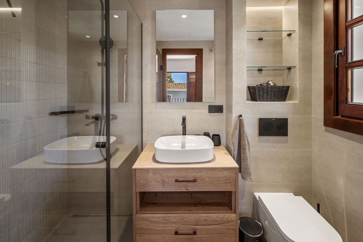 3 quarto Casa em Banda para venda em Golden Mile com piscina garagem - 2 215 000 € (Ref: 9905120)