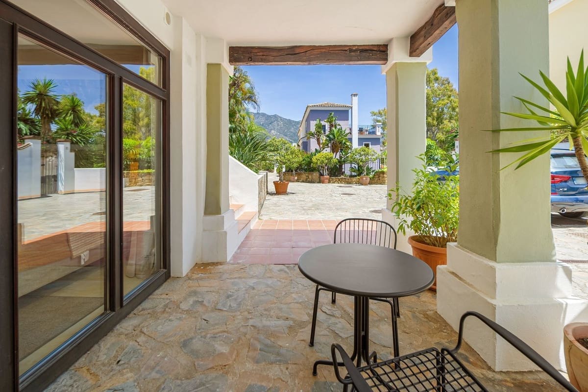 3 quarto Casa em Banda para venda em Golden Mile com piscina garagem - 2 215 000 € (Ref: 9905120)