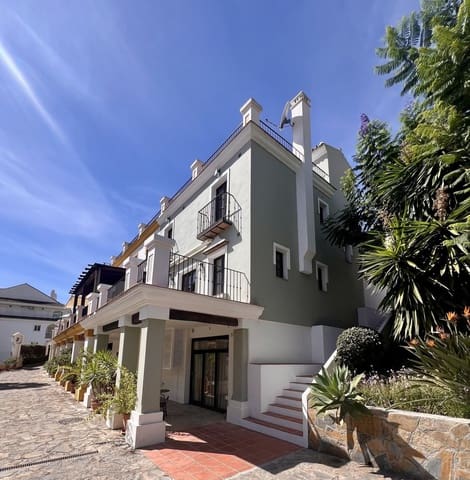 3 quarto Casa em Banda para venda em Golden Mile, Marbella com piscina garagem - 2 215 000 € (Ref: 9905120)