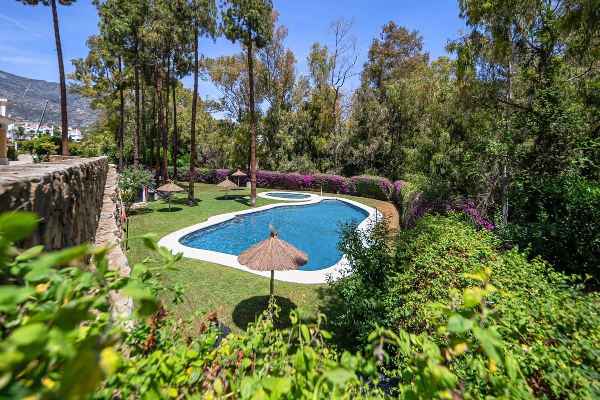3 quarto Casa em Banda para venda em Golden Mile com piscina garagem - 2 215 000 € (Ref: 9905120)