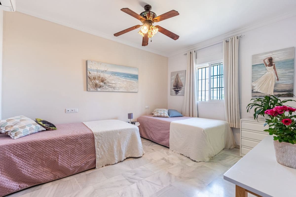 5 camera da letto Villa in vendita in Mijas Costa con piscina garage - 975.000 € (Rif: 9905213)