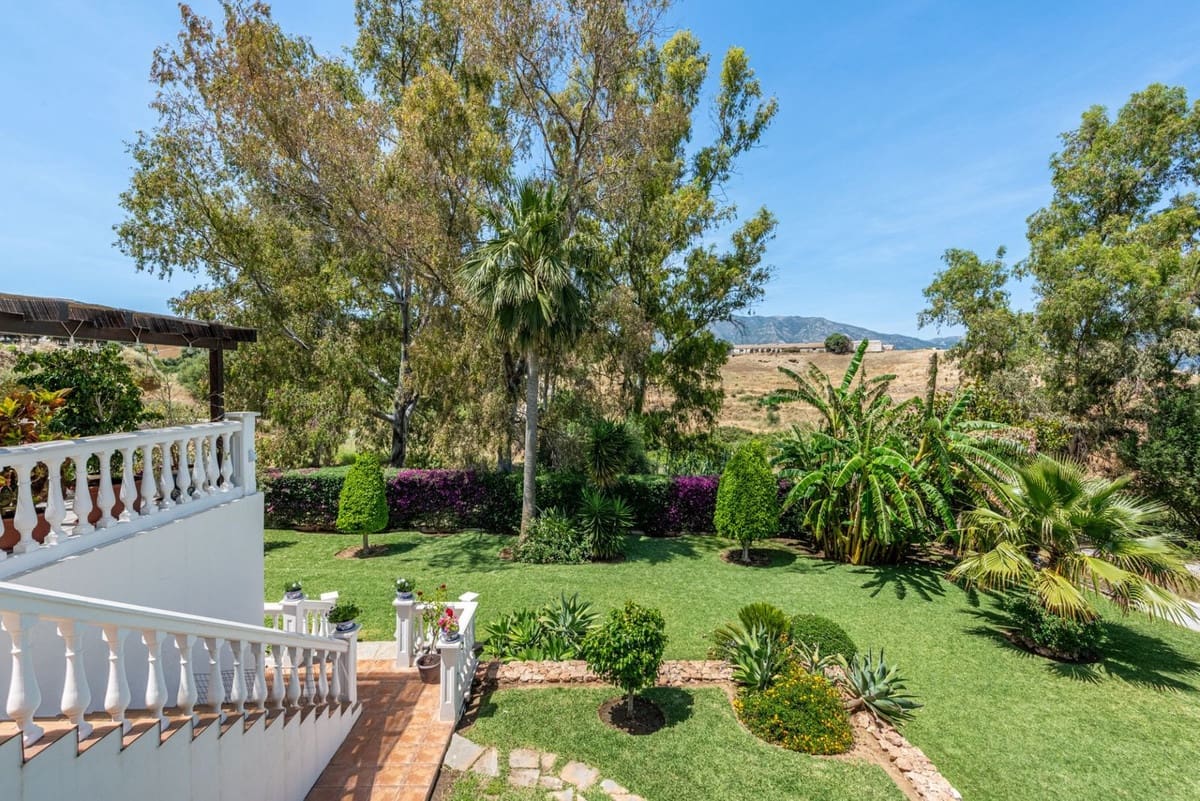 5 camera da letto Villa in vendita in Mijas Costa con piscina garage - 975.000 € (Rif: 9905213)