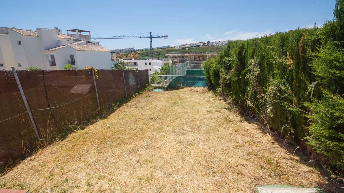 2 soveværelse Lejlighed til salg i La Duquesa / Puerto de la Duquesa med swimmingpool garage - € 269.000 (Ref: 9908862)