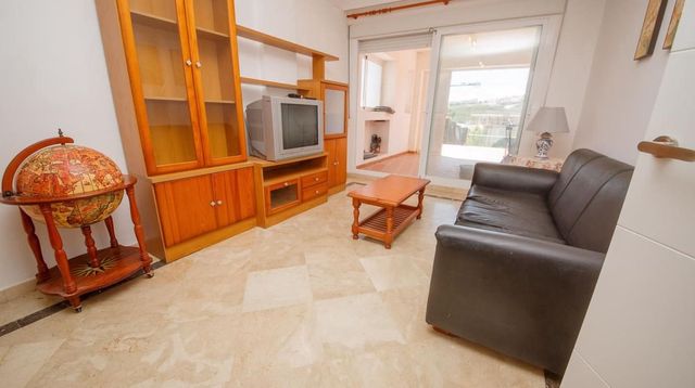 2 sypialnia Apartament na sprzedaż w La Duquesa / Puerto de la Duquesa, Manilva z basenem garażem - 269 000 € (Ref: 9911774)