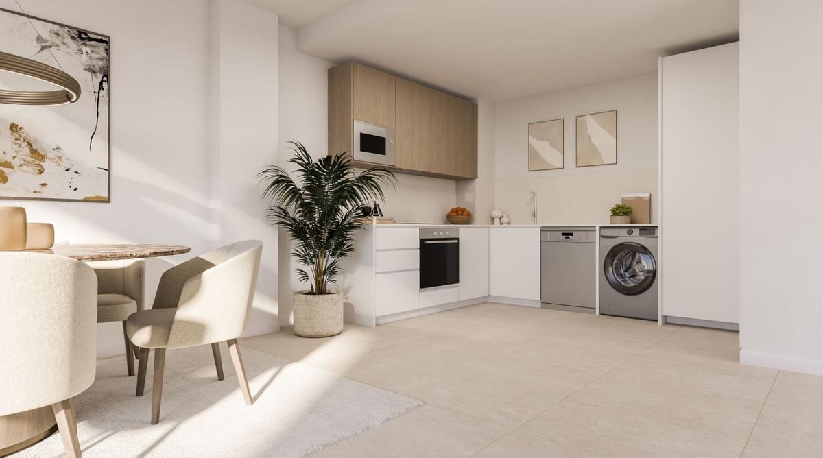 2 soveværelse Lejlighed til salg i La Duquesa / Puerto de la Duquesa med swimmingpool garage - € 288.000 (Ref: 9921115)