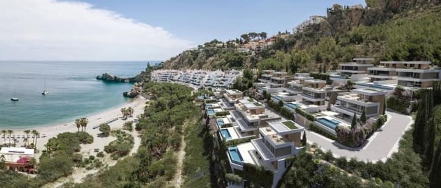 Chalet de 3 habitaciones en Nerja en venta con piscina garaje - 1.950.000 € (Ref: 9921434)