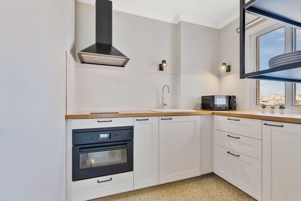 2 slaapkamer Appartement te koop in Torremolinos met zwembad garage - € 349.000 (Ref: 9921435)