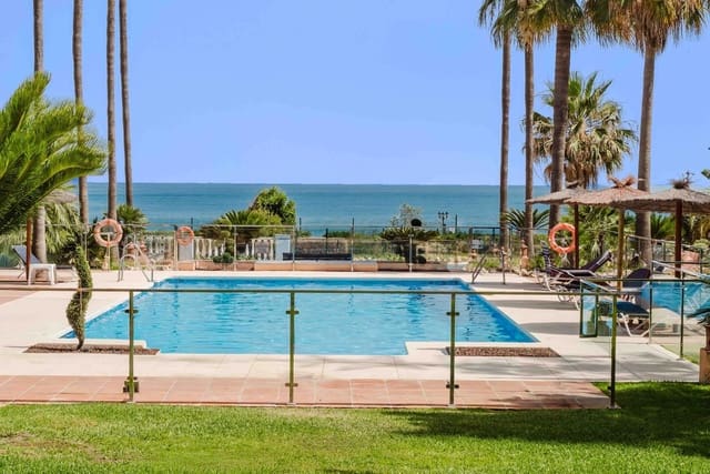 2 bedroom Apartment for sale in Bahia de Casares, Casares with pool garage - € 625,000 (Ref: 9921436)