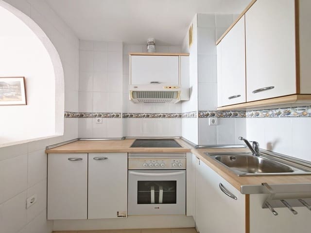 2 sovrum Lägenhet till salu i Mijas Costa, Mijas med pool garage - 260 000 € (Ref: 9929967)