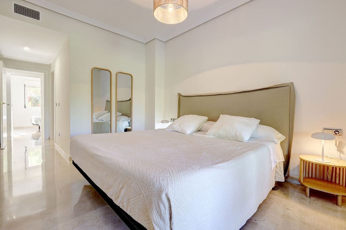 2 soverom Leilighet til salgs i Bahia de Casares med svømmebasseng garasje - € 480 000 (Ref: 9937028)