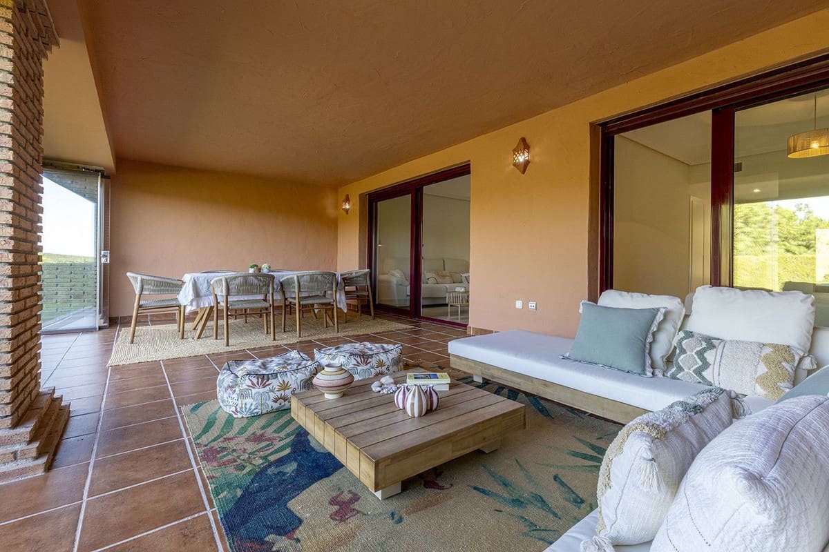 2 soverom Leilighet til salgs i Bahia de Casares med svømmebasseng garasje - € 480 000 (Ref: 9937028)