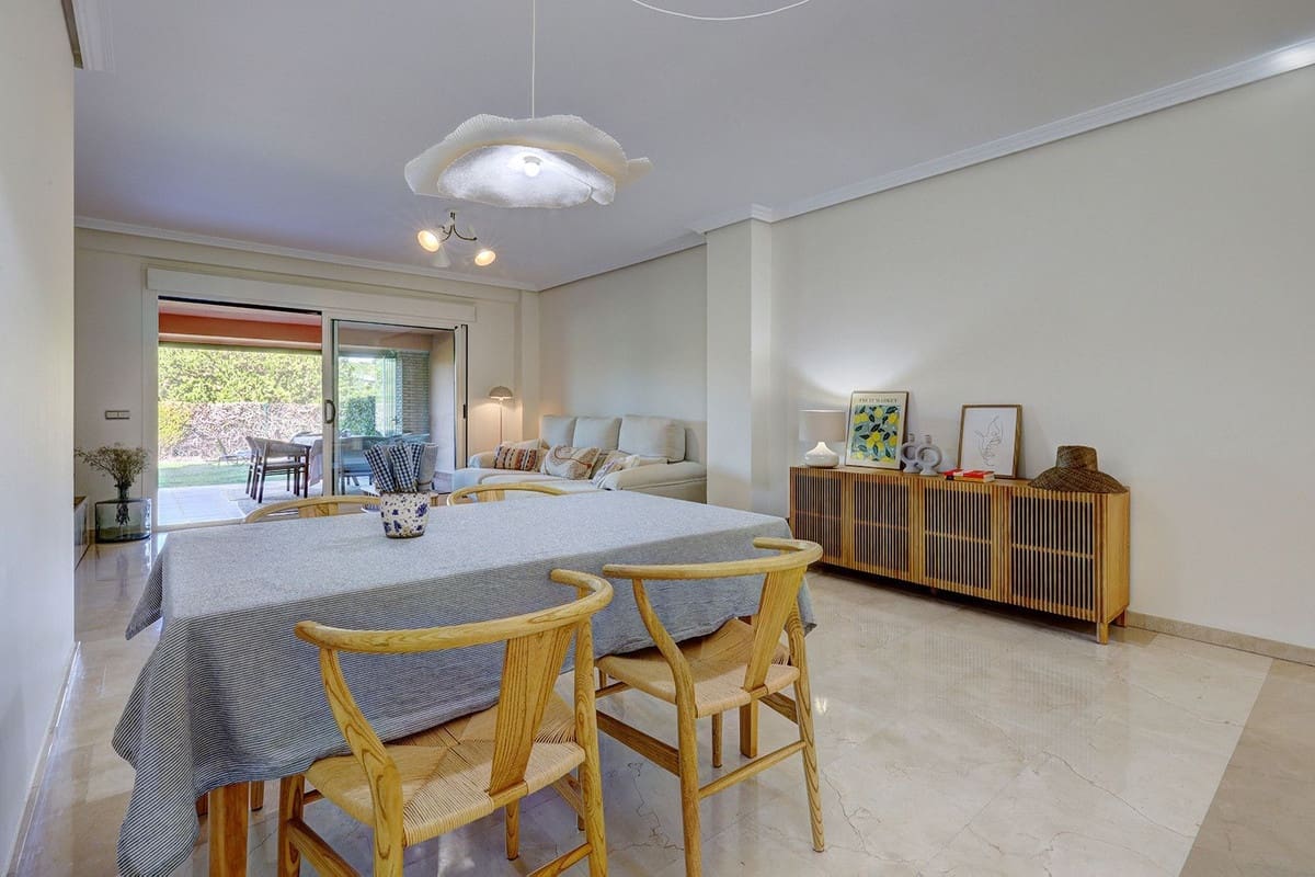 2 soverom Leilighet til salgs i Bahia de Casares med svømmebasseng garasje - € 480 000 (Ref: 9937028)