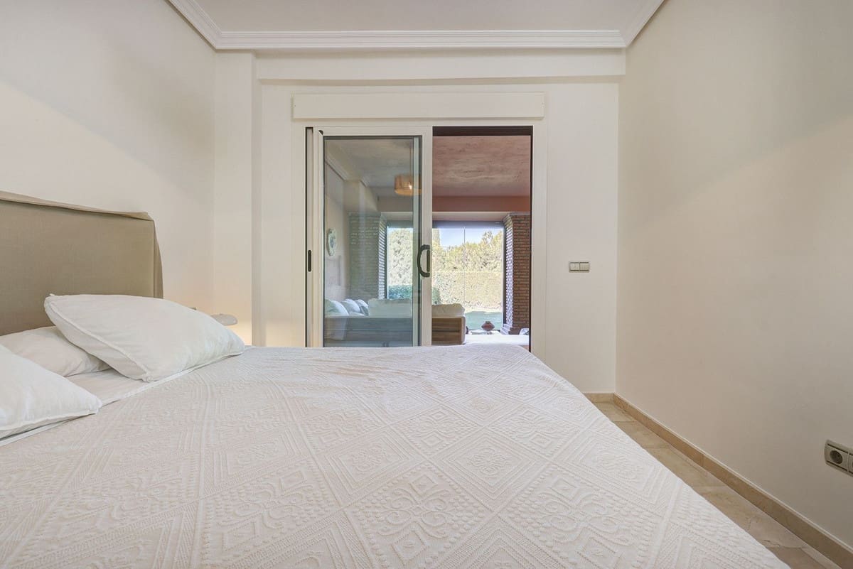 2 soverom Leilighet til salgs i Bahia de Casares med svømmebasseng garasje - € 480 000 (Ref: 9937028)