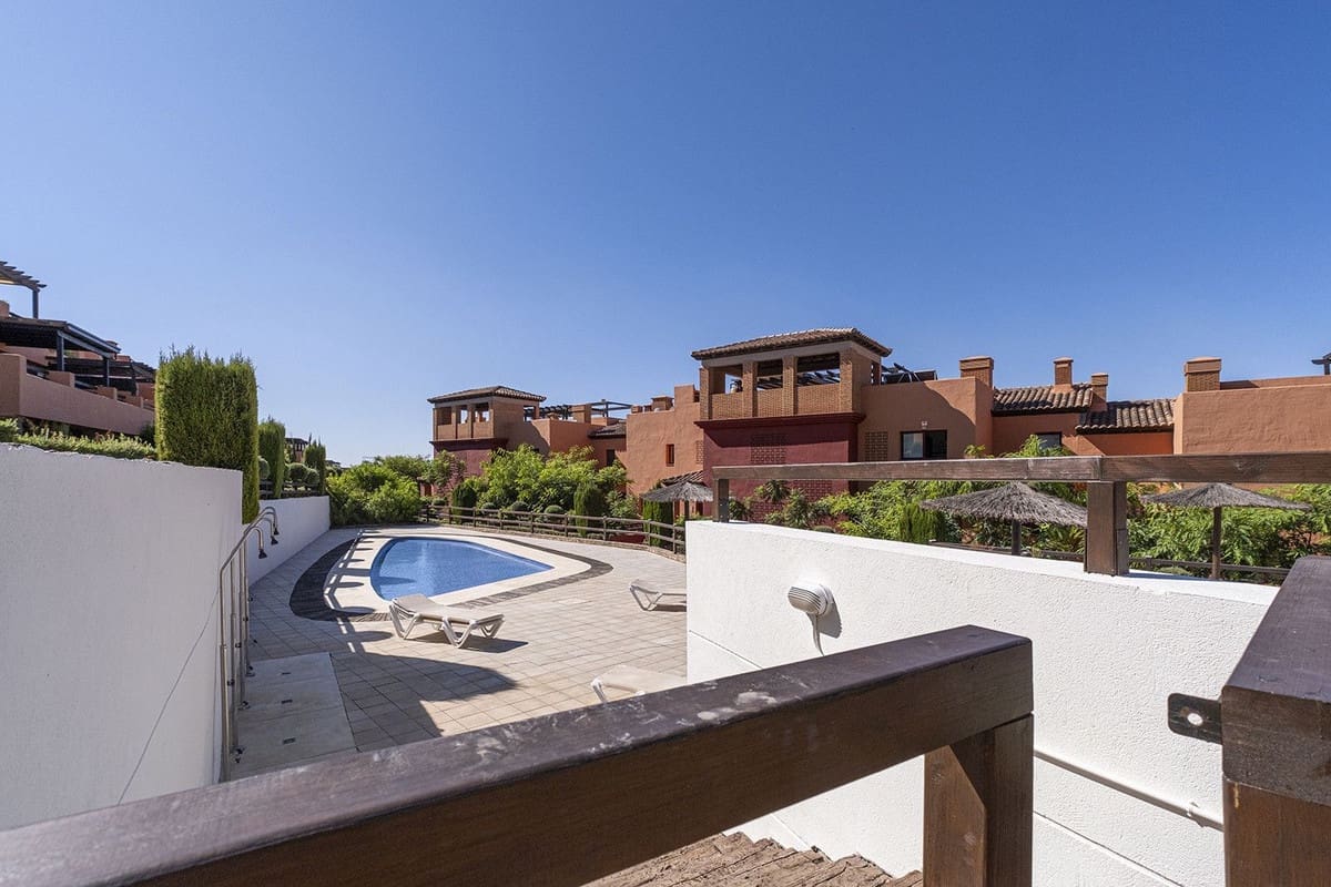 2 soverom Leilighet til salgs i Bahia de Casares med svømmebasseng garasje - € 480 000 (Ref: 9937028)