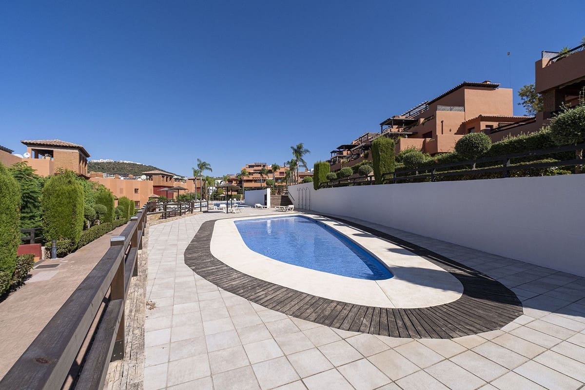 2 soverom Leilighet til salgs i Bahia de Casares med svømmebasseng garasje - € 480 000 (Ref: 9937028)