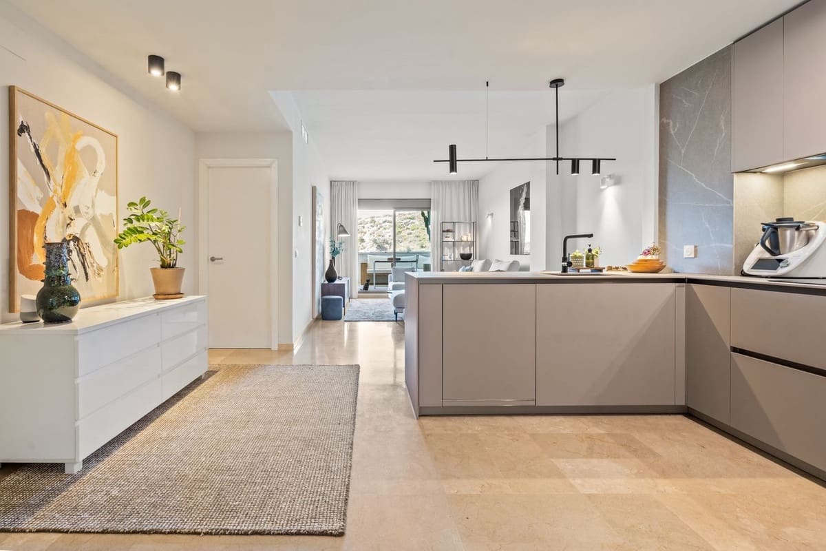 2 slaapkamer Appartement te koop in Manilva met zwembad garage - € 359.000 (Ref: 9937029)