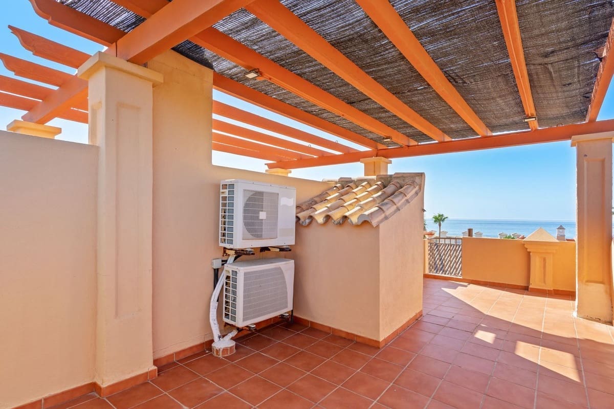 3 quarto Casa em Banda para venda em Estepona com piscina garagem - 590 000 € (Ref: 9937030)