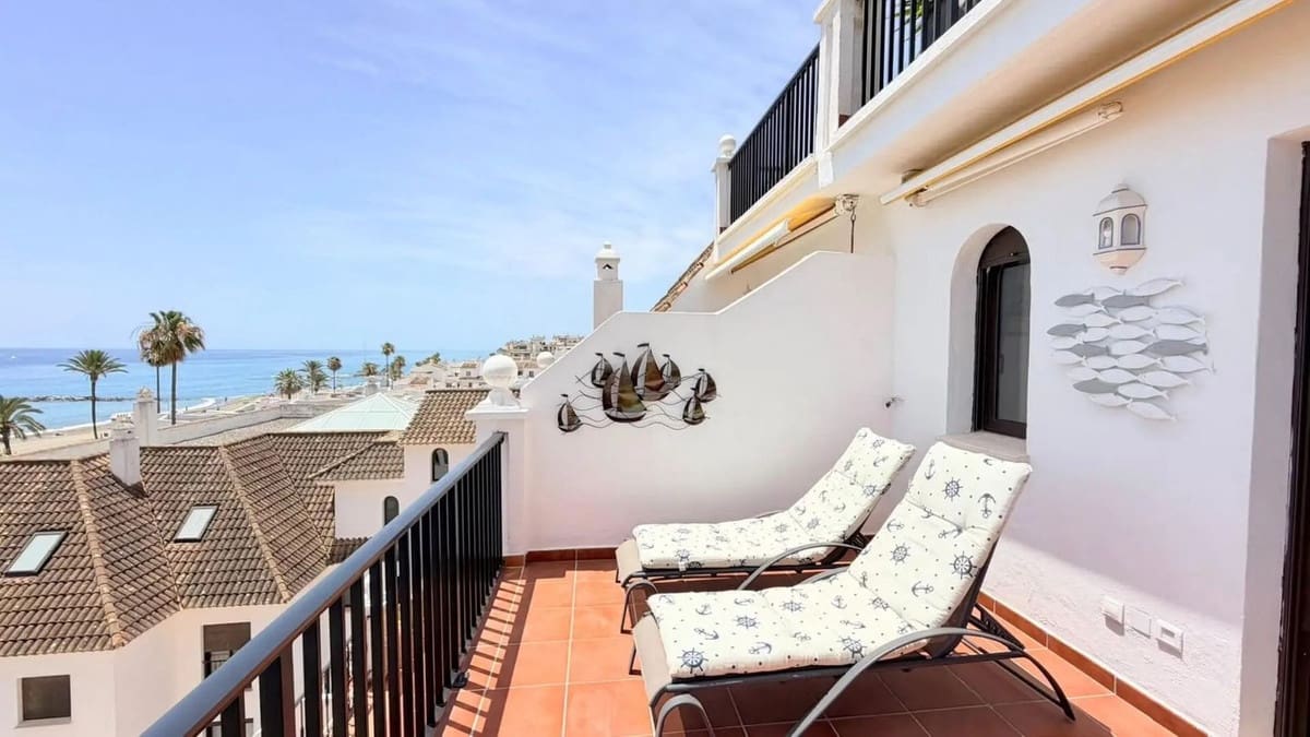 1 sovrum Takvåning till salu i La Duquesa / Puerto de la Duquesa med pool garage - 330 000 € (Ref: 9937031)