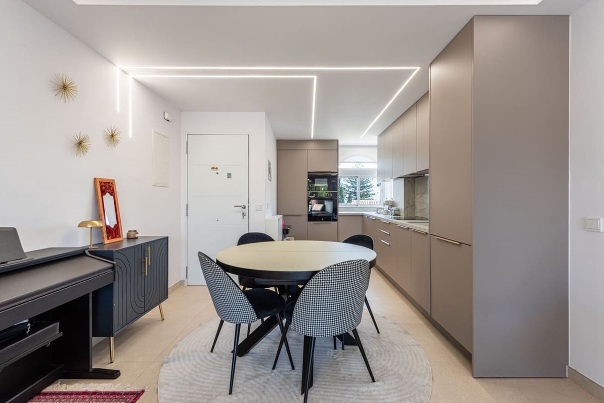 2 Zimmer Apartment zu verkaufen in La Cala de Mijas mit Pool - 390.000 € (Ref: 9937260)