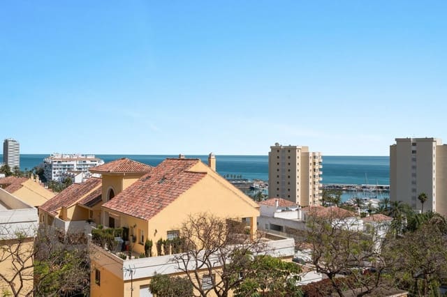 3 Zimmer Apartment zu verkaufen in Estepona mit Pool Garage - 670.000 € (Ref: 9938594)