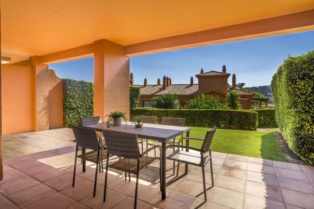 2 soverom Leilighet til salgs i Estepona med svømmebasseng garasje - € 430 000 (Ref: 9950408)