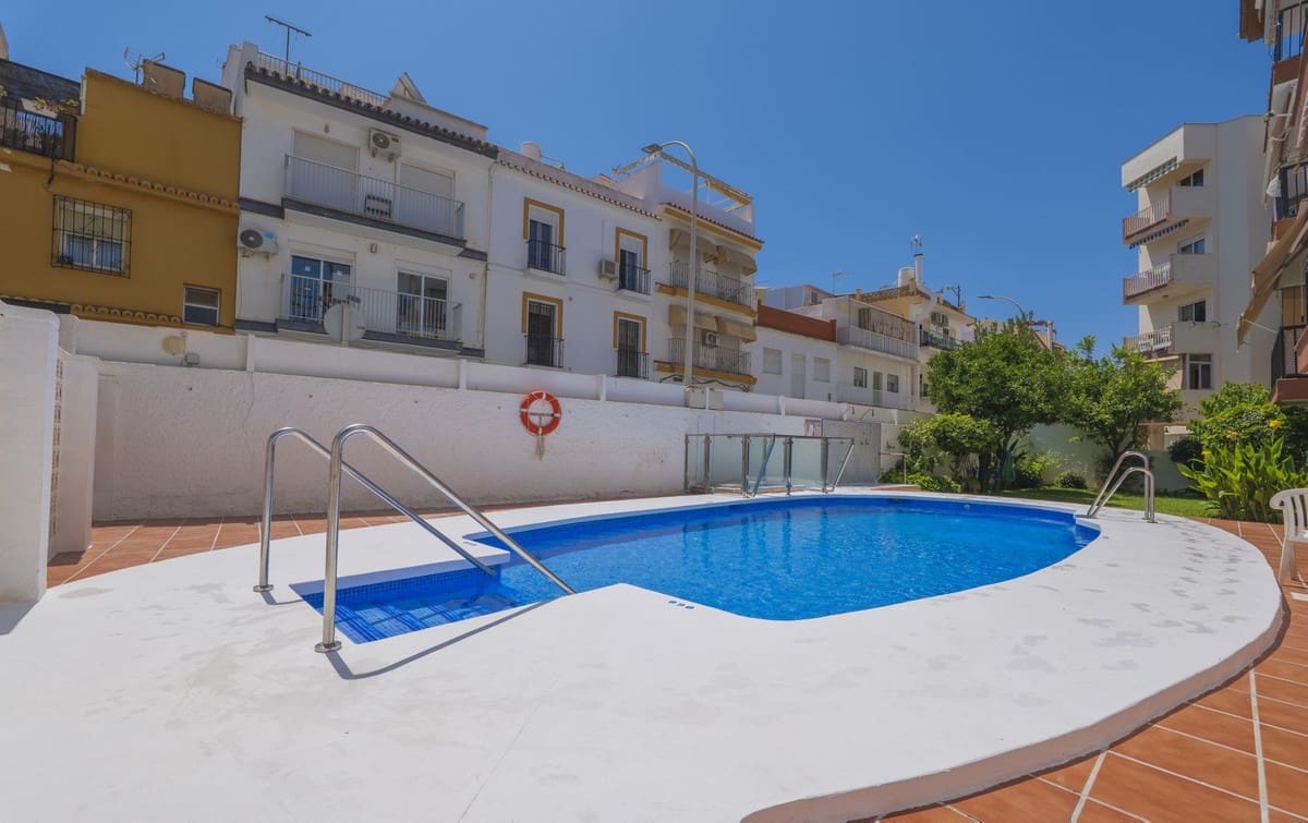 2 makuuhuone Kattohuoneisto myytävänä paikassa Torremolinos mukana uima-altaan 
autotalli - 790 000 € (Ref: 9958452)