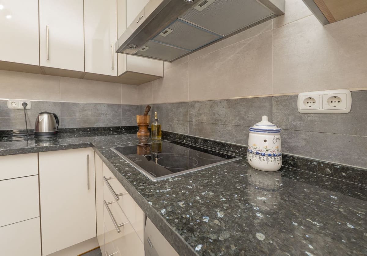 2 makuuhuone Kattohuoneisto myytävänä paikassa Torremolinos mukana uima-altaan 
autotalli - 790 000 € (Ref: 9958452)