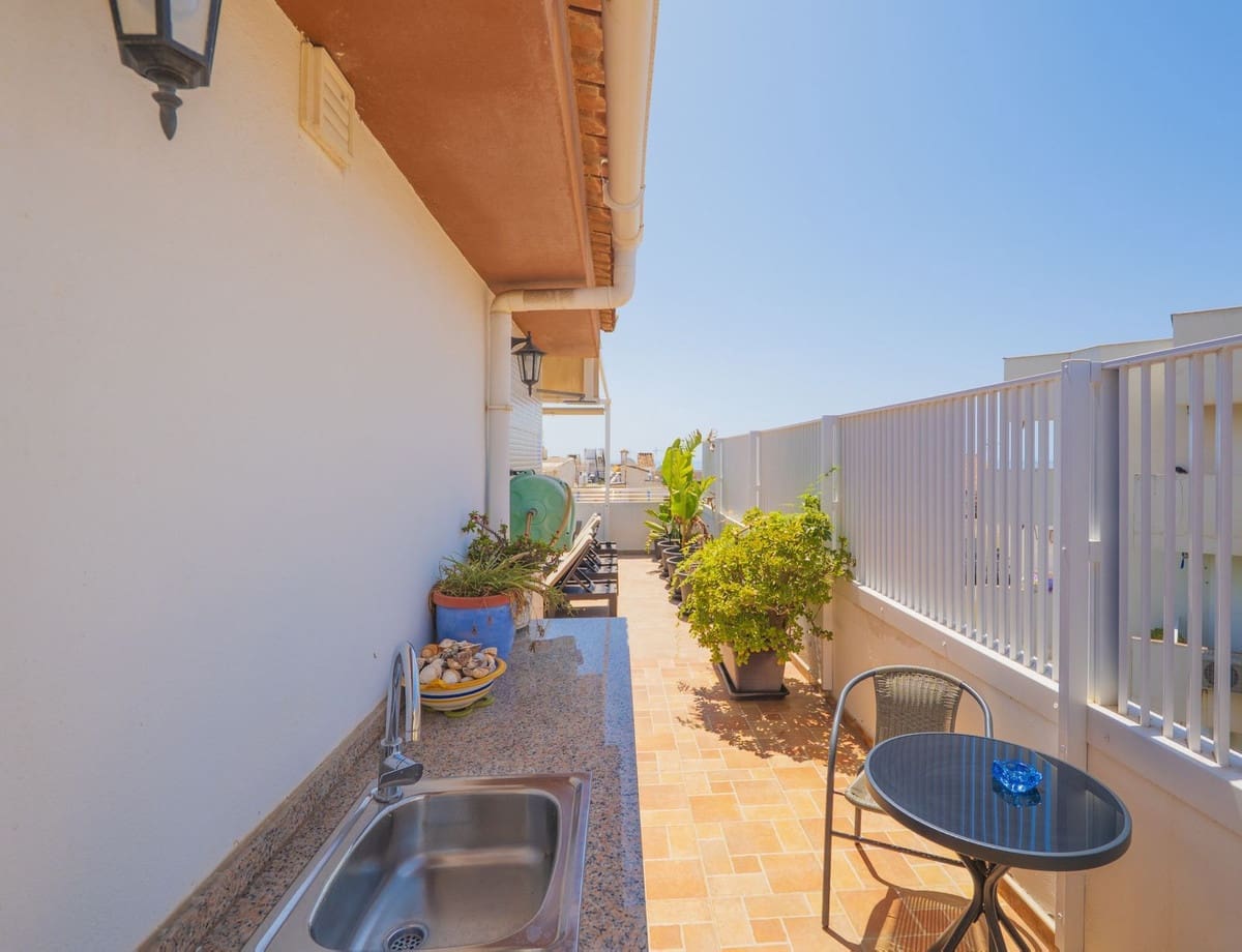 2 makuuhuone Kattohuoneisto myytävänä paikassa Torremolinos mukana uima-altaan 
autotalli - 790 000 € (Ref: 9958452)