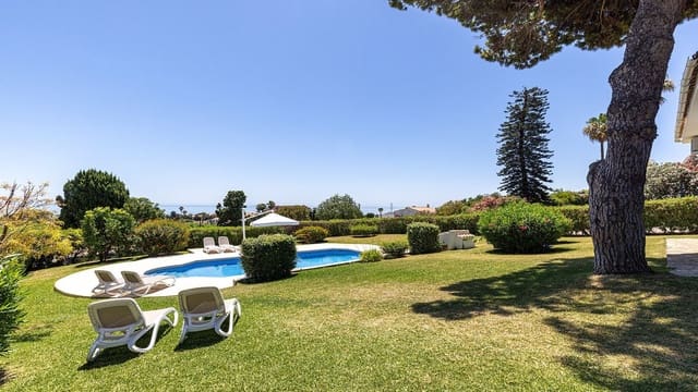 4 sypialnia Willa na sprzedaż w La Duquesa / Puerto de la Duquesa, Manilva z basenem garażem - 1 100 000 € (Ref: 9958453)