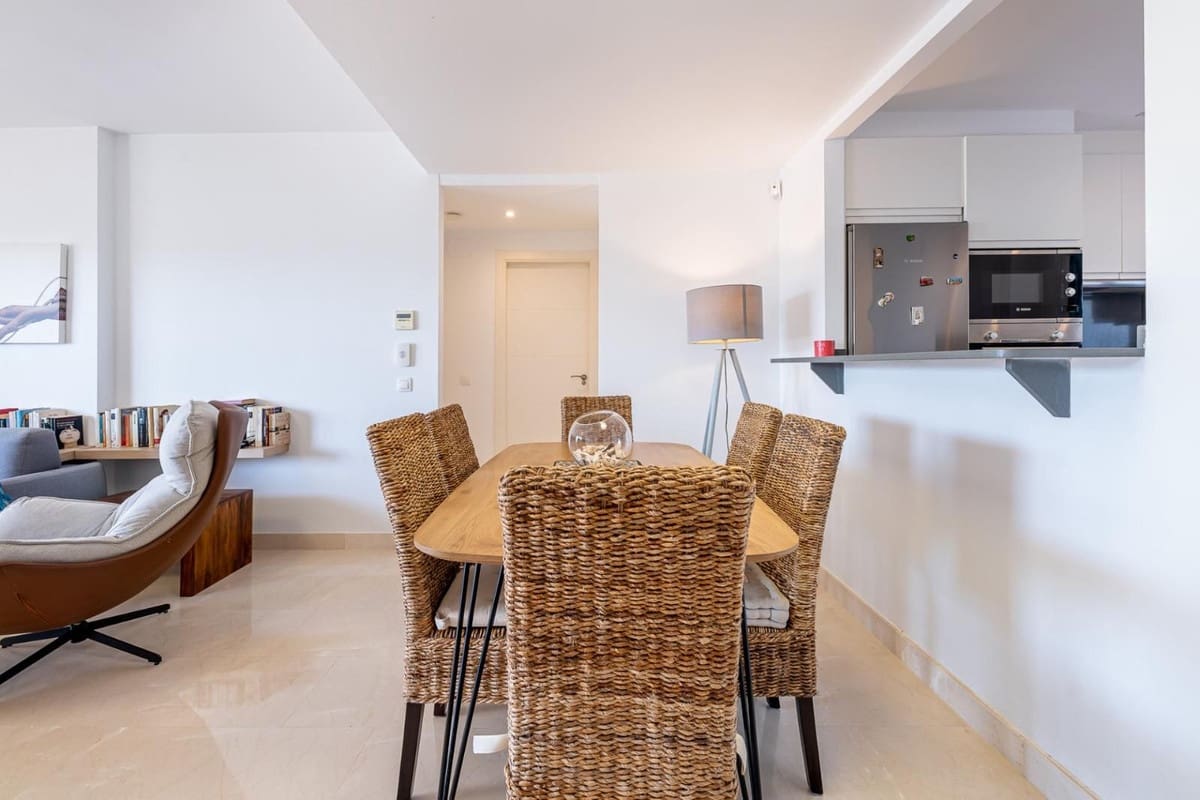 2 soverom Leilighet til salgs i Bahia de Casares med svømmebasseng garasje - € 389 000 (Ref: 9958456)