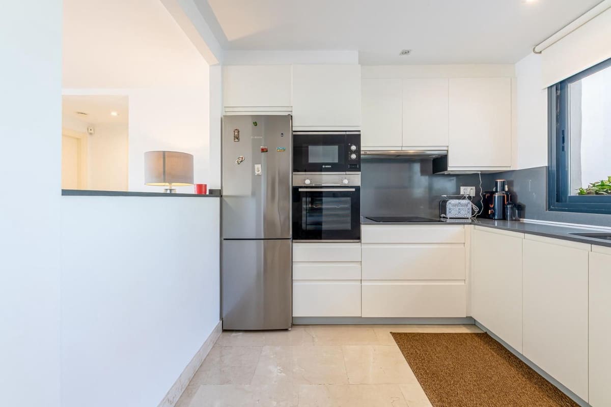 2 soverom Leilighet til salgs i Bahia de Casares med svømmebasseng garasje - € 389 000 (Ref: 9958456)
