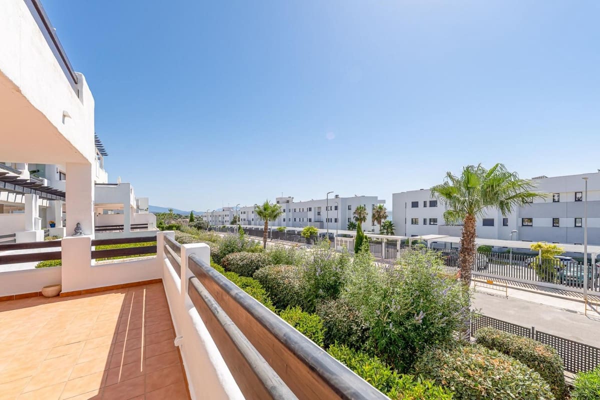 2 soverom Leilighet til salgs i Bahia de Casares med svømmebasseng garasje - € 389 000 (Ref: 9958456)