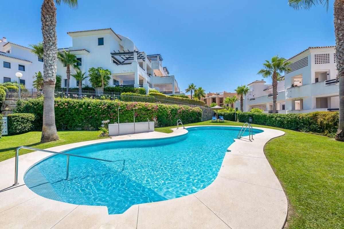 2 soverom Leilighet til salgs i Bahia de Casares med svømmebasseng garasje - € 389 000 (Ref: 9958456)