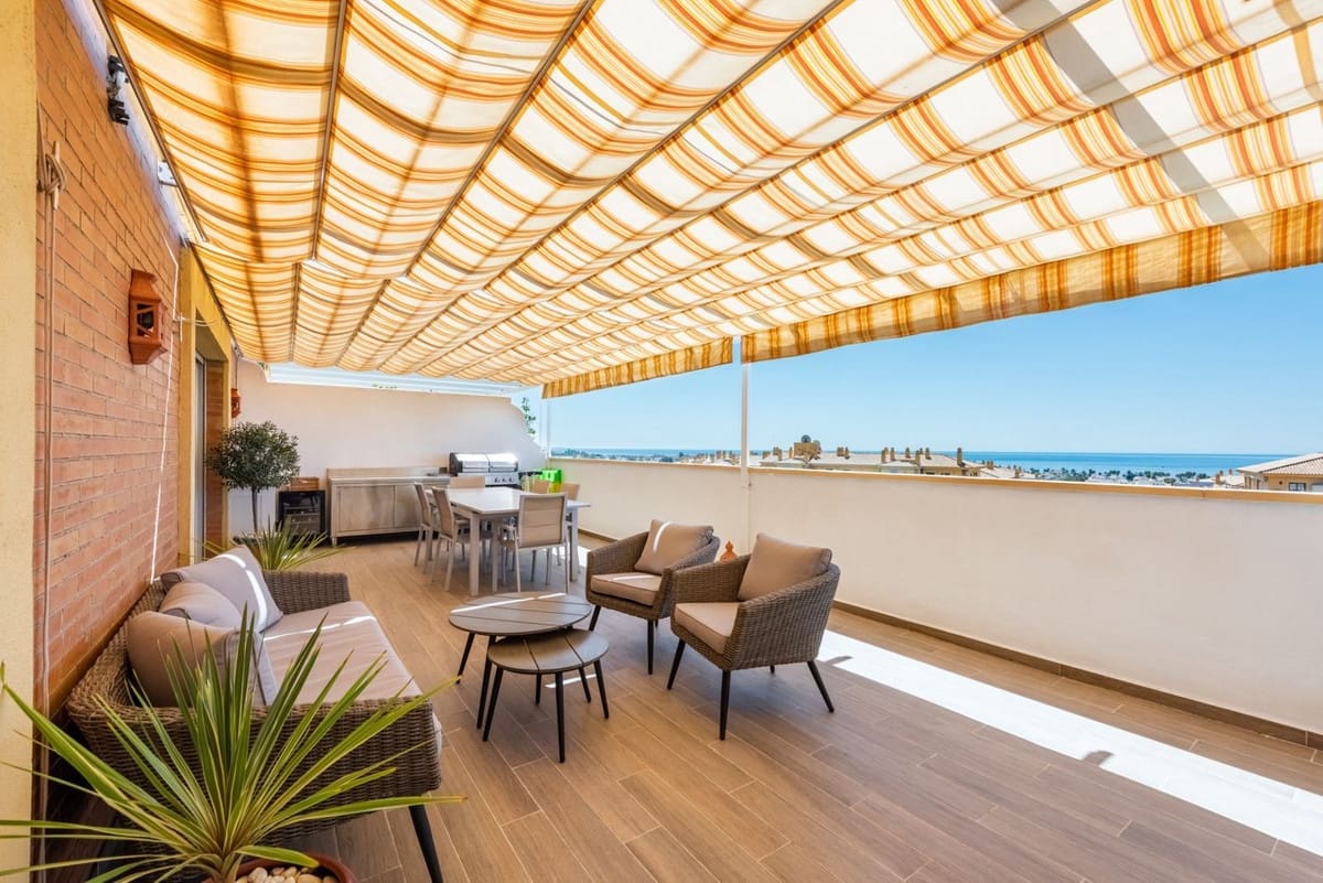 2 slaapkamer Penthouse te koop in San Pedro de Alcantara met garage - € 649.000 (Ref: 9961752)