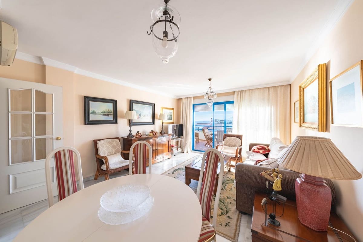 2 slaapkamer Appartement te koop in Marbella met zwembad garage - € 670.000 (Ref: 9970892)