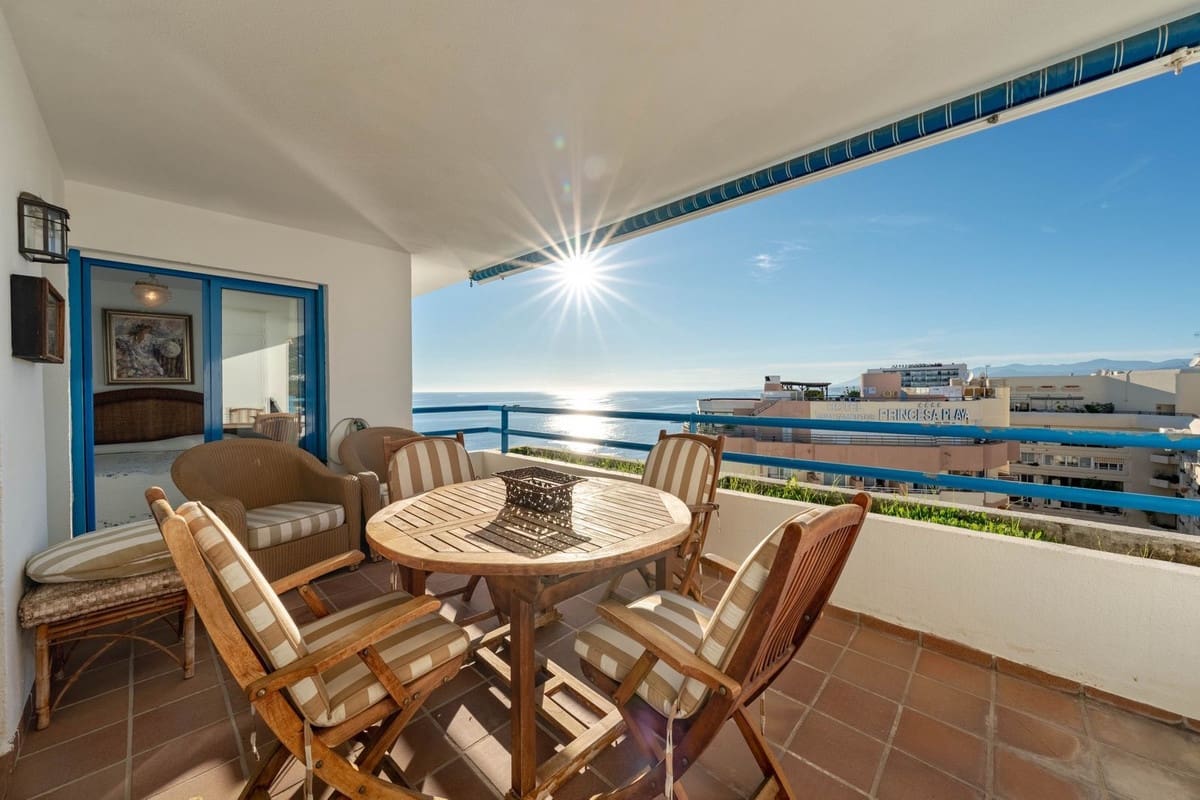 2 slaapkamer Appartement te koop in Marbella met zwembad garage - € 670.000 (Ref: 9970892)